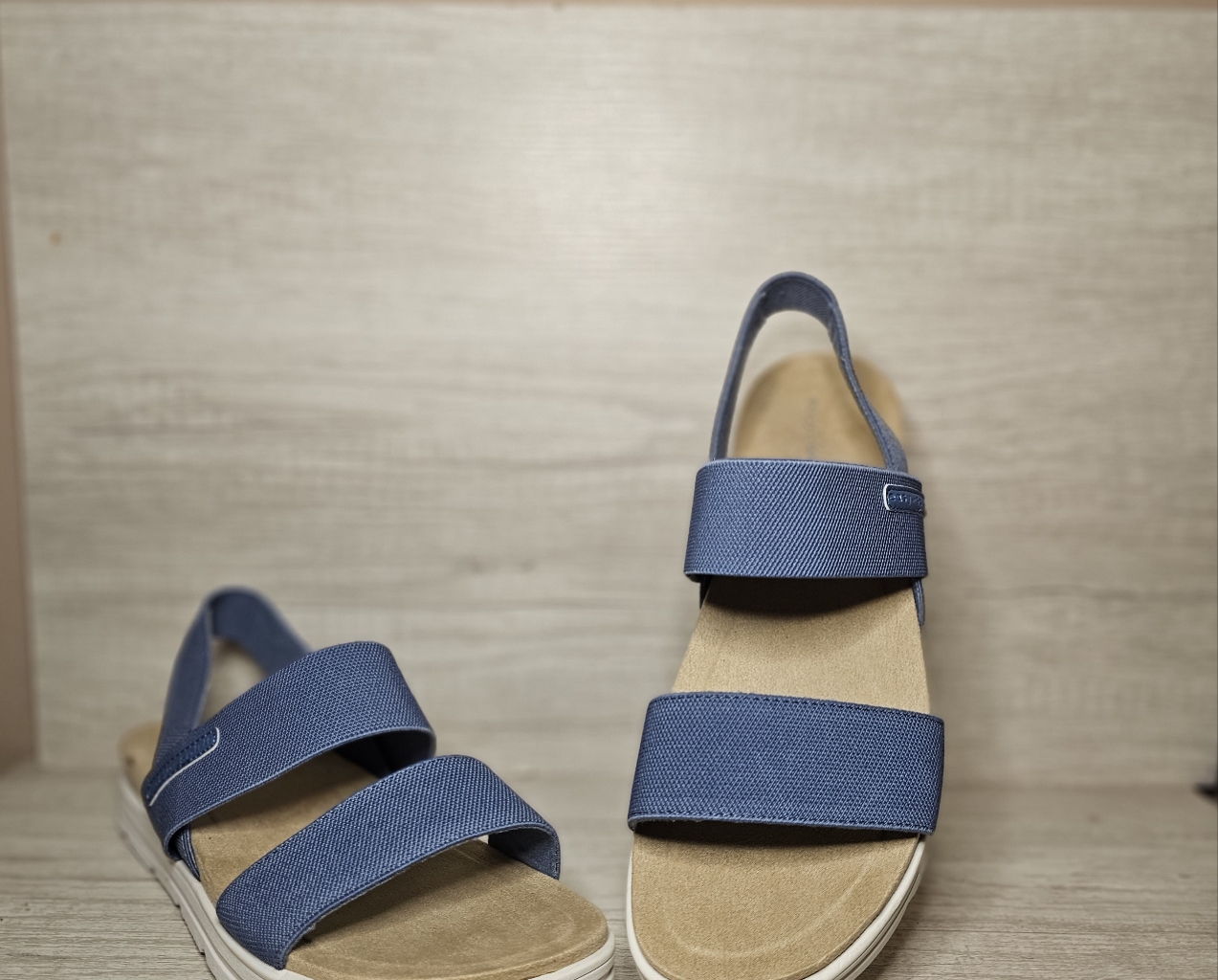 Easy Spirit Women's Stephie Casual Sandals 12m